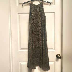 Gold sleeveless Alfani dress. Size 8